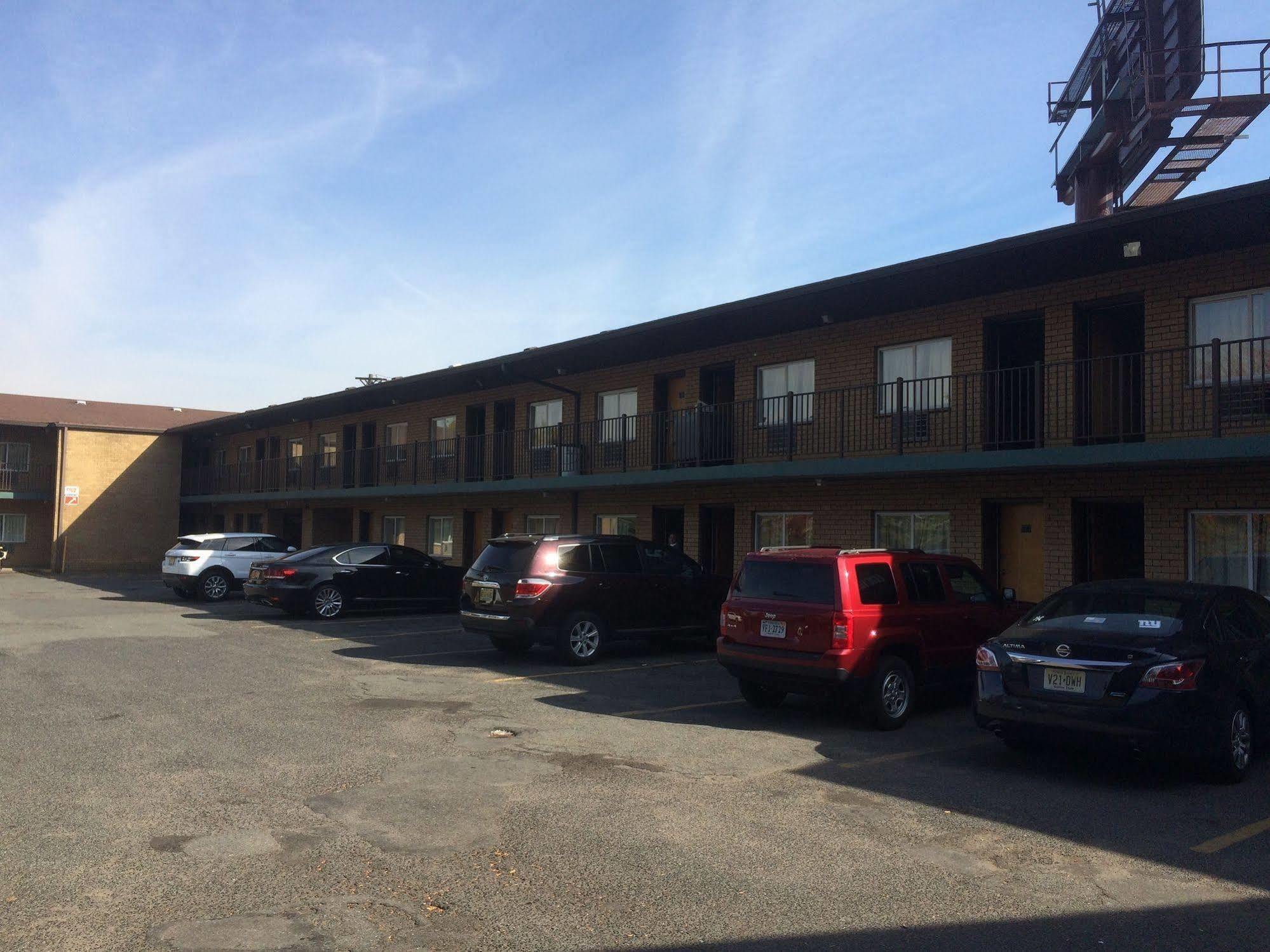 Hudson Plaza Motel Bayonne Jersey City Exteriör bild